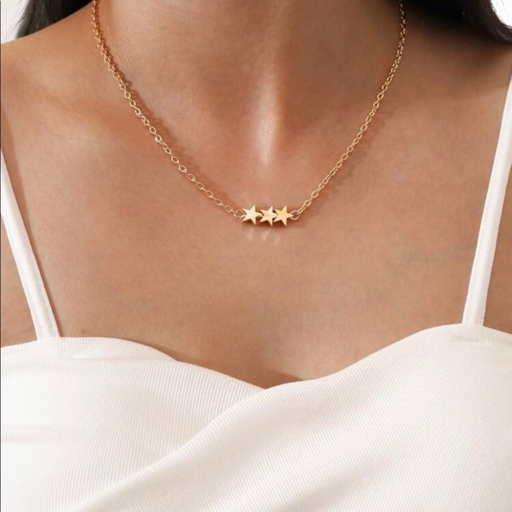 gold 3 star necklace
